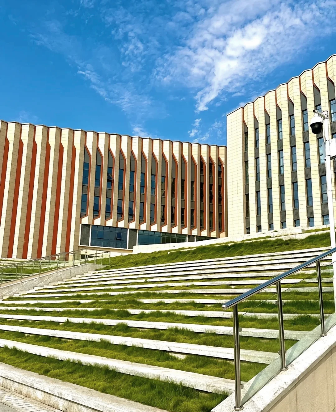 详细阅读:西南石油大学体育学院(西南石油大学体育学院是几本) 西南石油大学体育学院(西南石油大学体育学院是几本)